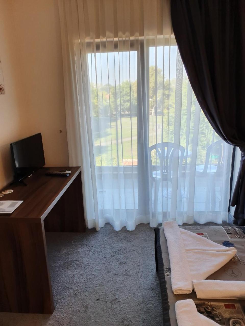 Family Hotel Novel City Burgas Chambre photo