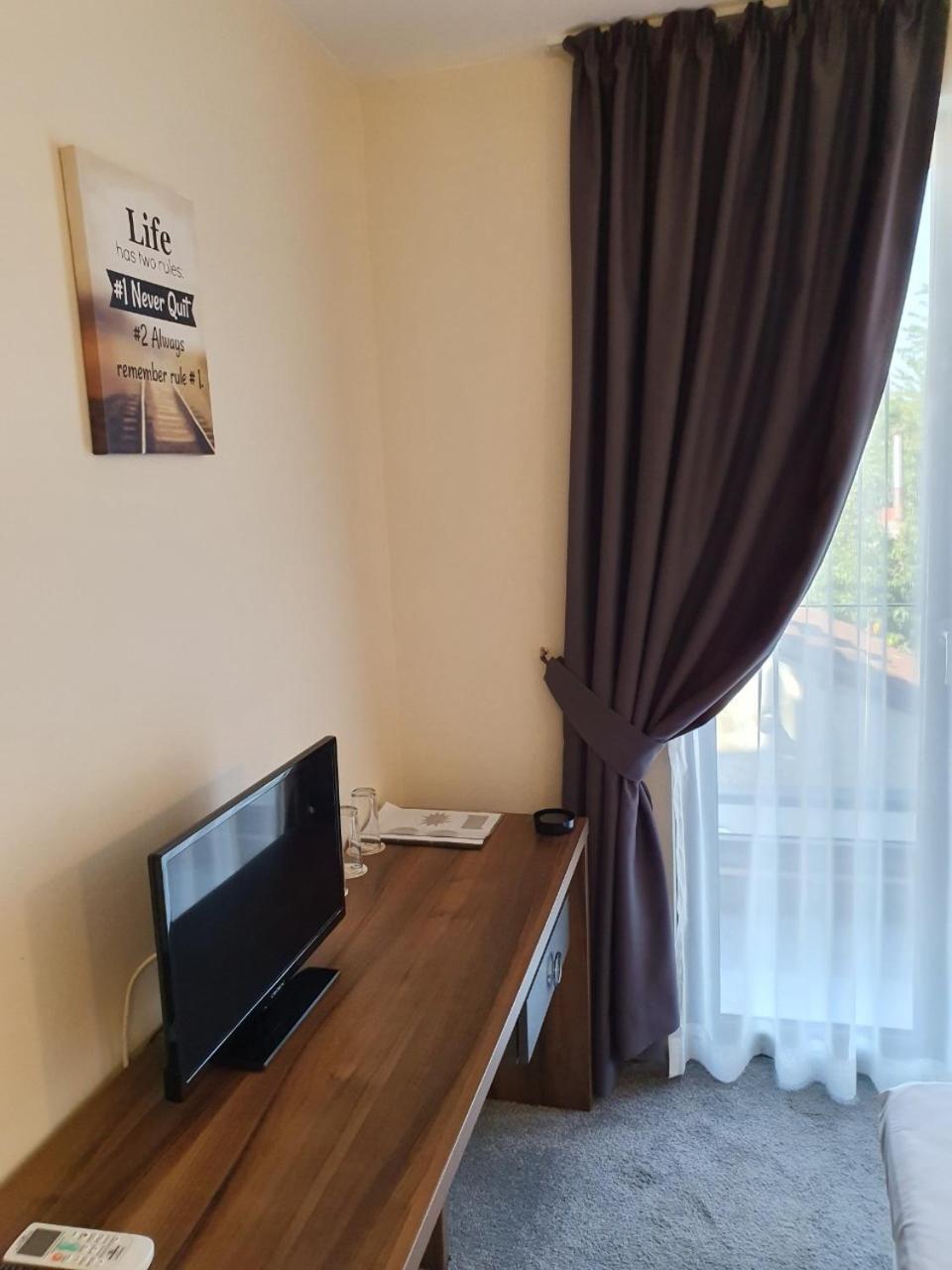 Family Hotel Novel City Burgas Chambre photo