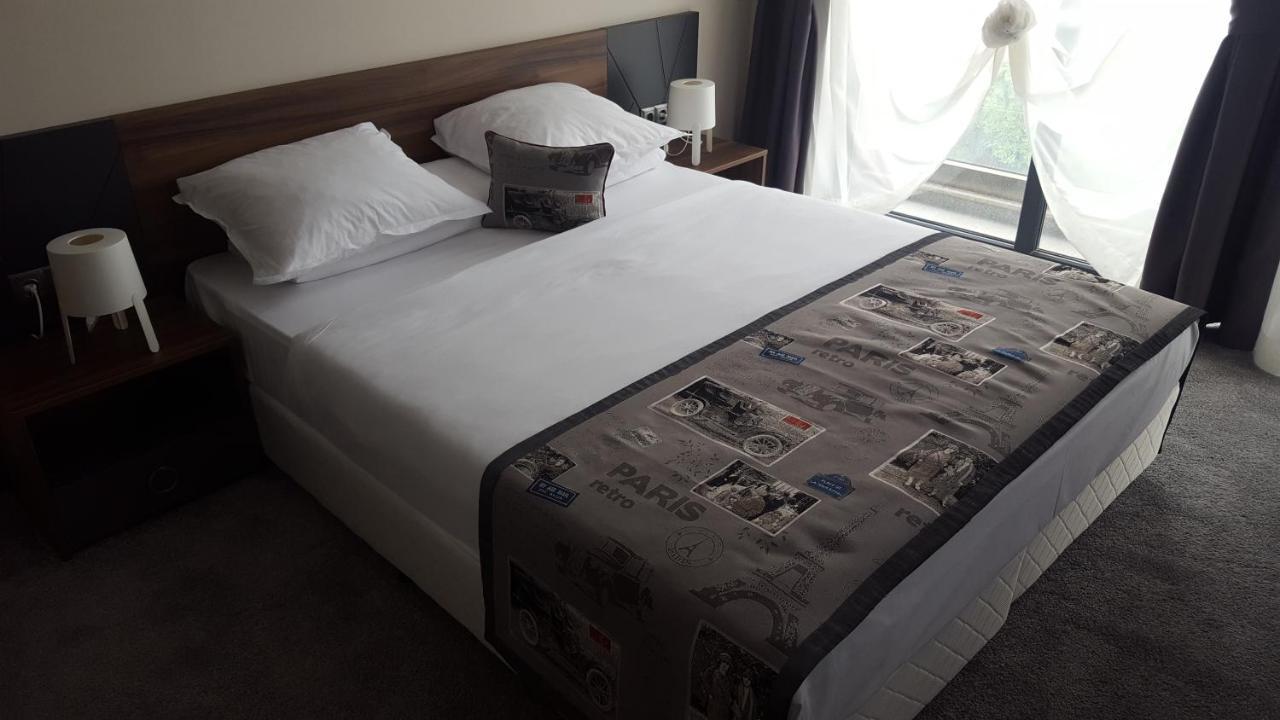Family Hotel Novel City Burgas Extérieur photo