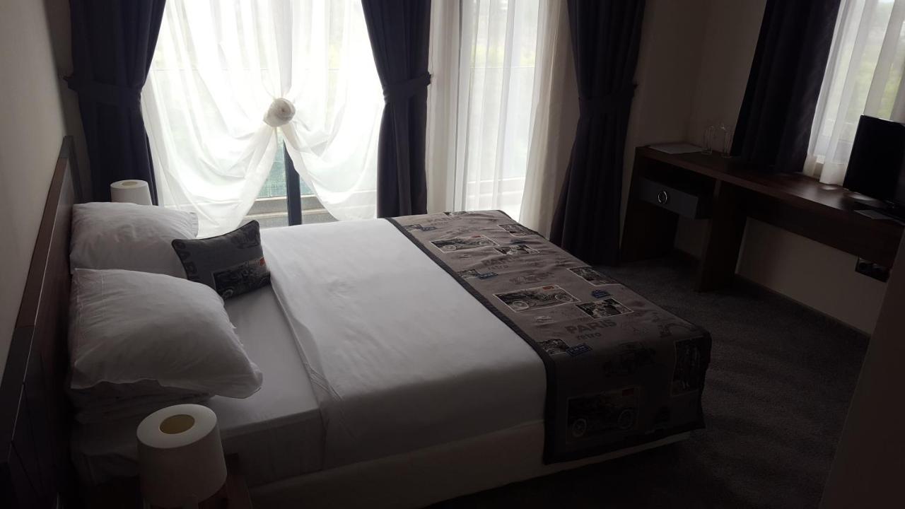 Family Hotel Novel City Burgas Extérieur photo