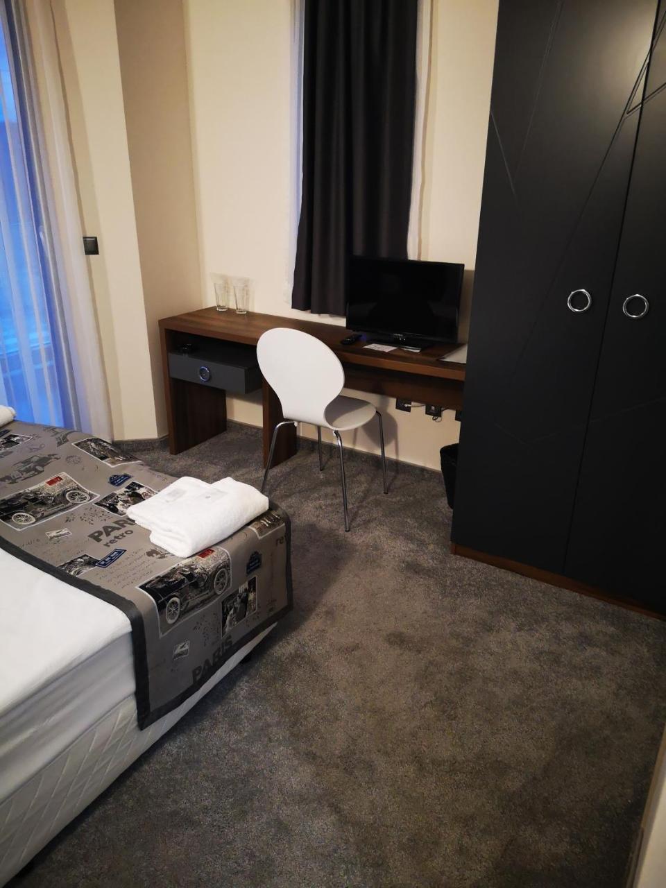 Family Hotel Novel City Burgas Extérieur photo