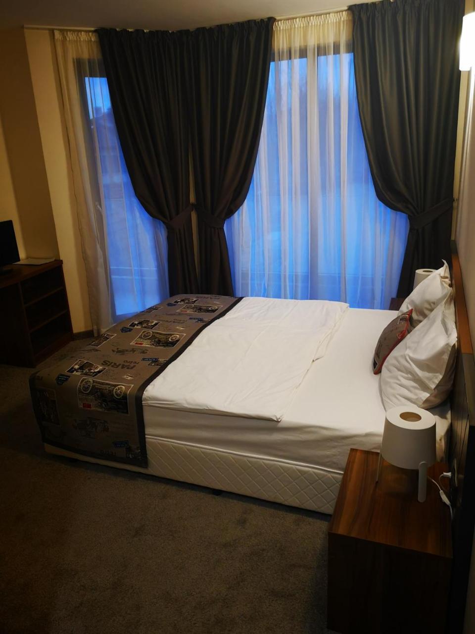 Family Hotel Novel City Burgas Extérieur photo
