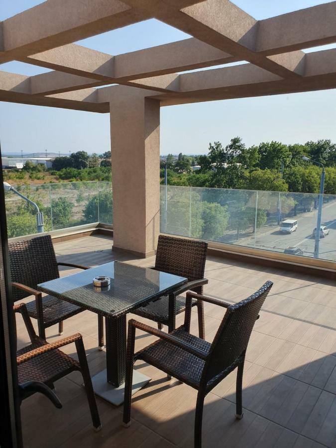 Family Hotel Novel City Burgas Extérieur photo